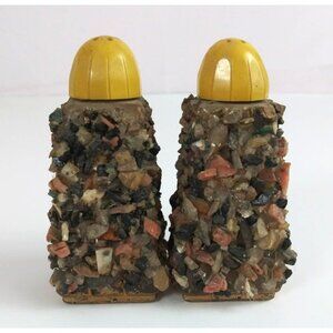 Vintage Rock Art Black Hills SD South Dakota Glass 3.5" Salt & Pepper Shakers